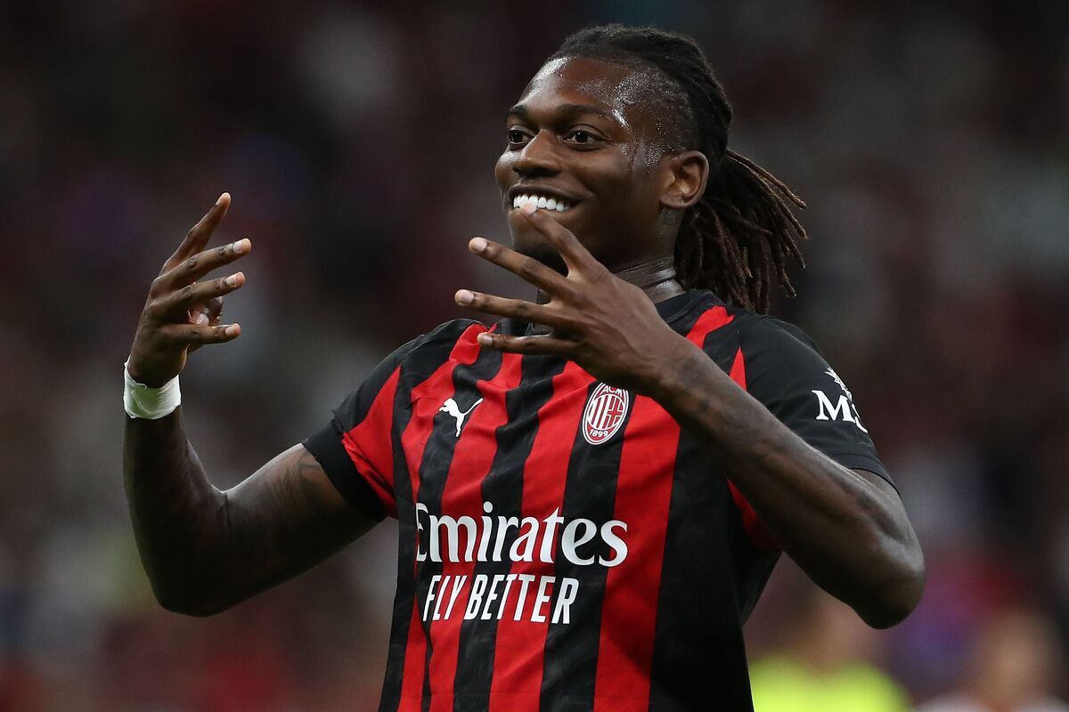 MILAN, ITALY - AUGUST 17: Rafael Leao of AC Milan celebrates after scoring the opening goal during the Coppa Italia match between AC Milan and SSC Bari at Stadio San Siro on August 17, 2025 in Milan, Italy. (Photo by Marco Luzzani/Getty Images)