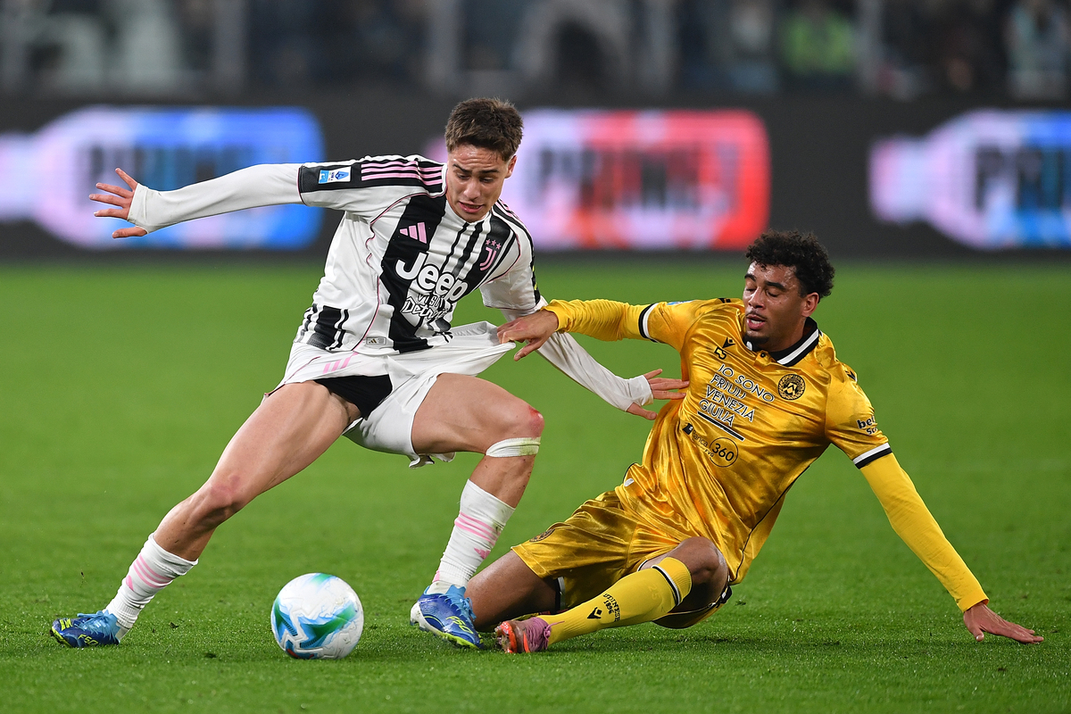 TURIN, ITALY - OCTOBER 29: Kenan Yildiz of Juventus FC is tackled by Arthur Atta of Udinese Calcio during the Serie A match between Juventus FC and Udinese Calcio at on October 29, 2025 in Turin, Italy. (Photo by Valerio Pennicino/Getty Images)